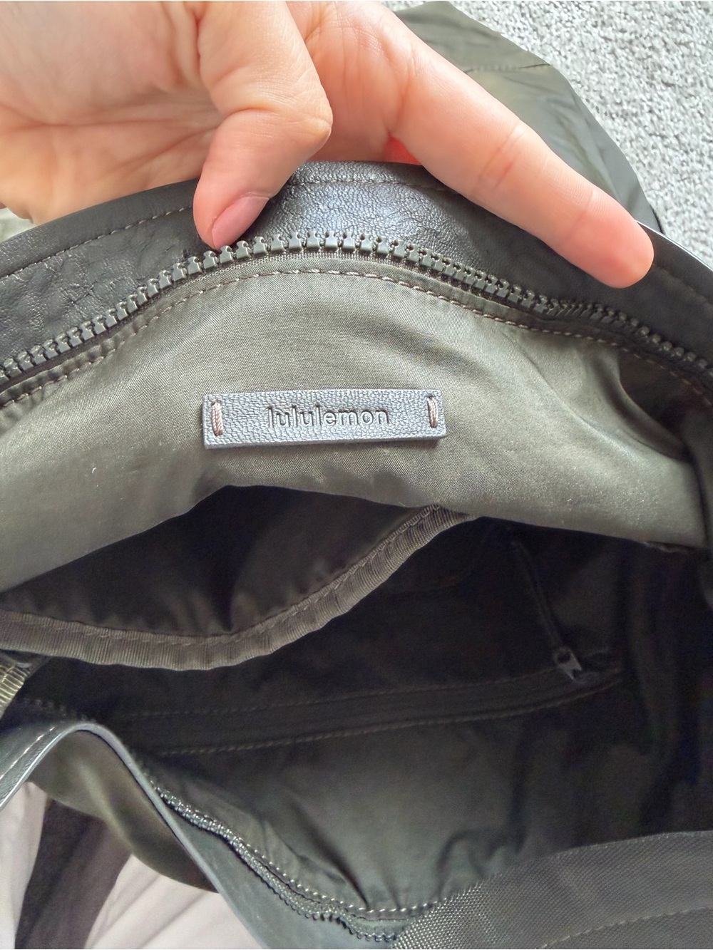 lululemon athletica Olive Green Shoulder Tote - Picture 5 of 10